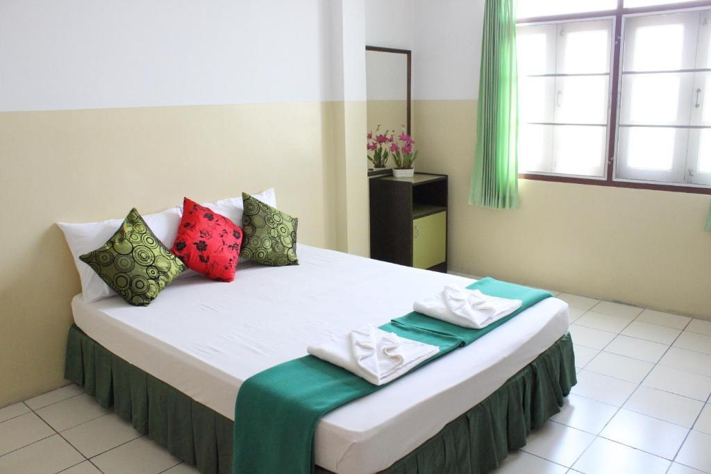 Seabreeze Mansion Hotel Phuket Szoba fotó